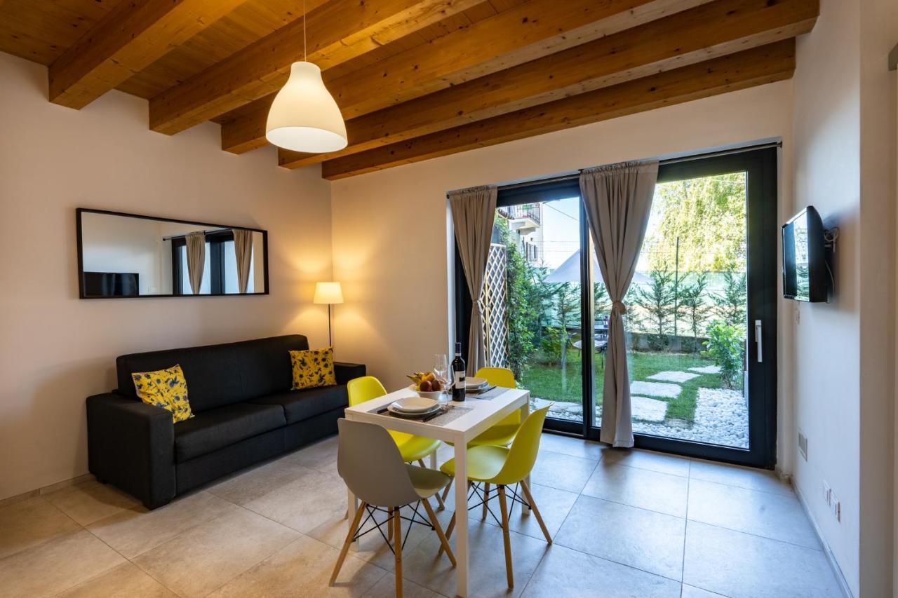 Casa Tina Holiday Home Diano dʼAlba Zewnętrze zdjęcie