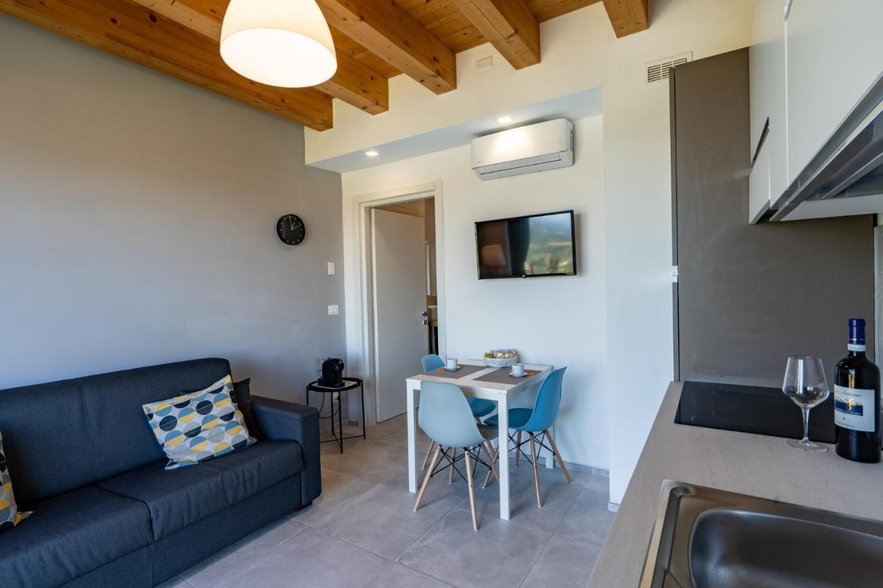 Casa Tina Holiday Home Diano dʼAlba Zewnętrze zdjęcie